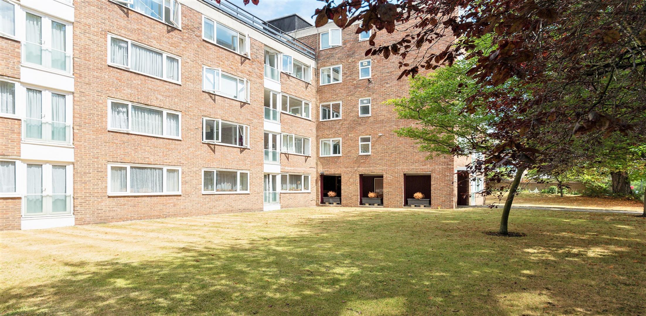 			1 Bedroom, 1 bath, 1 reception Apartment			 Fellows Road, SWISS COTTAGE